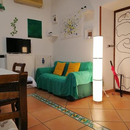 Apartament La Casa Di Tania A Napoli Zewnętrze zdjęcie