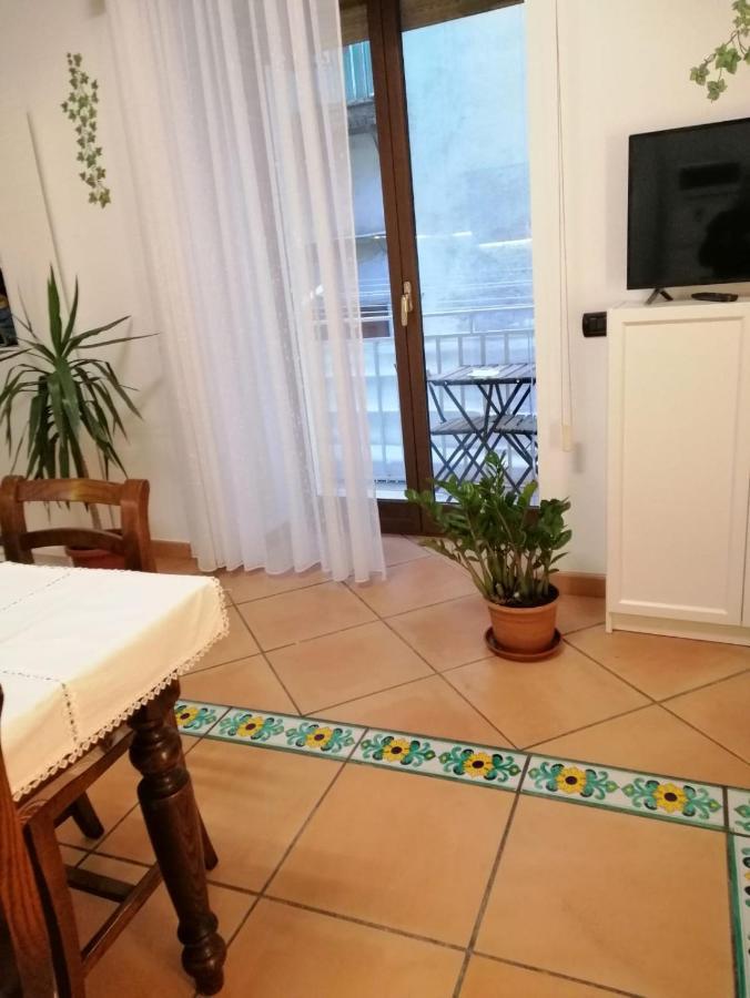 Apartament La Casa Di Tania A Napoli Zewnętrze zdjęcie